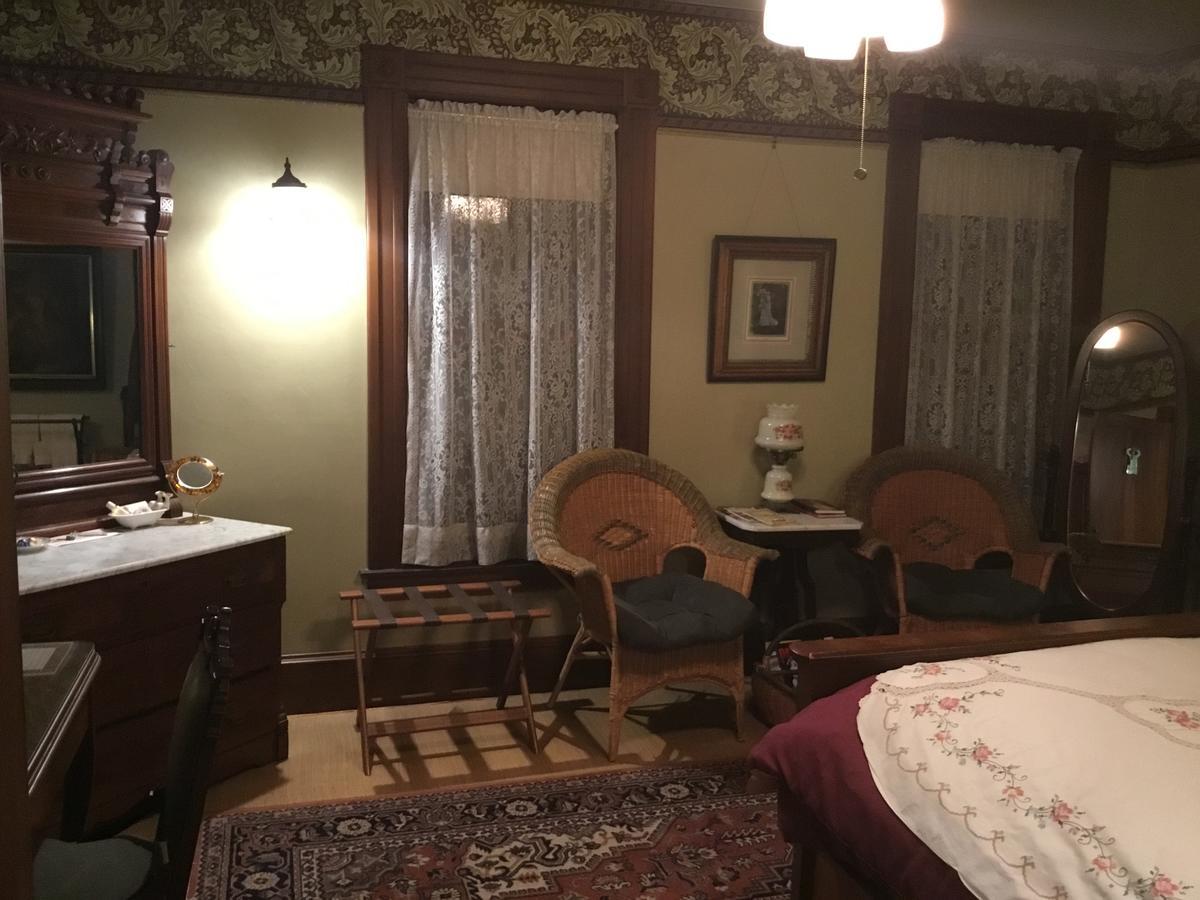 Allen House Inn Амгерст Екстер'єр фото